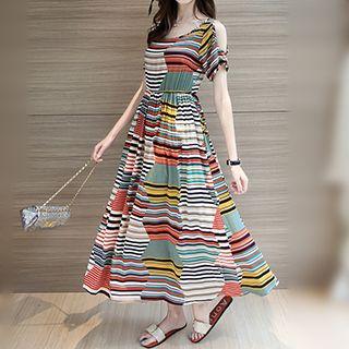 Patterned Short Sleeve A-line Midi Dress