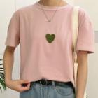 Short Sleeve Heart Embroidered T-shirt