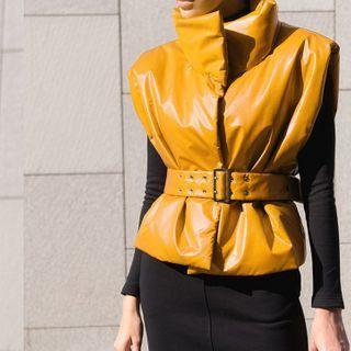 Sleeveless Padded Cropped Jacket