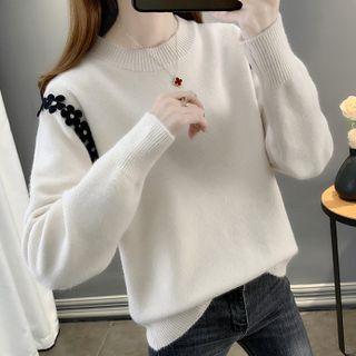 Round Neck Flower Accent Sweater