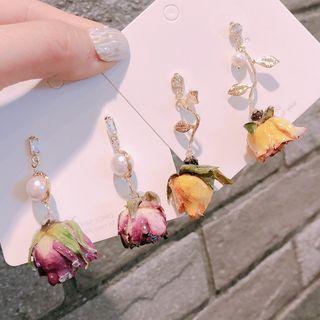 Faux Pearl Alloy Flower Asymmetrical Dangle Earring