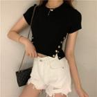 Short-sleeve Button Plain Cropped T-shirt