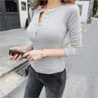 Round-neck Slim-fit Henley
