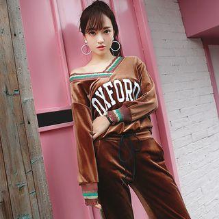 Set: V-neck Velvet Top + Sweatpants