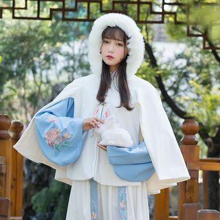 Furry Trim Hooded Cape As Shown In Figure - One Size