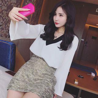 Two-tone Bell-sleeve V-neck Chiffon Top