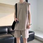 Set: Sleeveless T-shirt + Sweatshorts