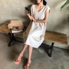 V-neck Sleeveless Boxy-fit Dress