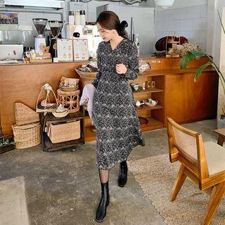 Chelsea-collar Long Dot Dress