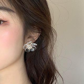 Resin Freshwater Pearl Flower Earring