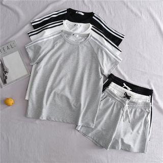 Set: Short-sleeve Contrast Trim T-shirt + Drawstring Shorts