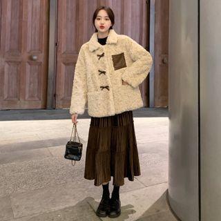 Collared Fleece Jacket / Midi A-line Skirt