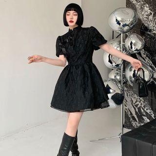 Short-sleeve Bow Shirred A-line Dress