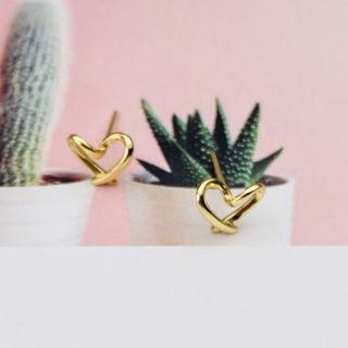 Heart Ear Stud 1 Pair - S925 Silver - Gold - One Size
