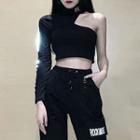 Mock-turtleneck Buckled One-shoulder Cropped T-shirt Black - One Size