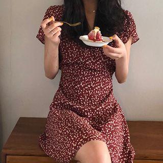 Short-sleeve A-line Chiffon Dress As Shown In Figure - One Size