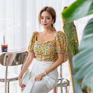Square-neck Cropped Floral Blouse