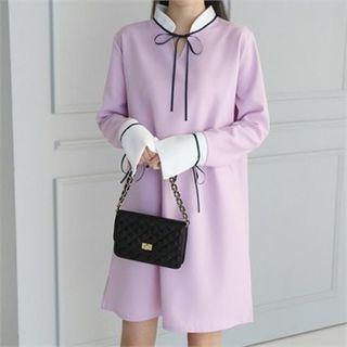 Tie-neck Contrast-trim Shift Dress