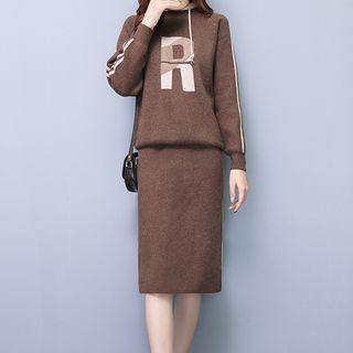 Set: Lettering Sweater + Midi Skirt
