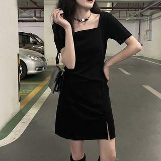 Short-sleeve Slitted A-line Dress Black - One Size
