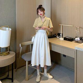 Short-sleeve Floral Print Shirt / Midi A-line Skirt