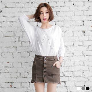 Studded 3/4 Sleeved Tee