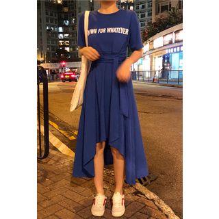 Short-sleeve Lettering Dip-back Dress