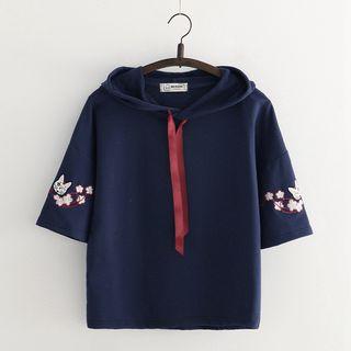 Hooded Elbow-sleeve Embroidered T-shirt