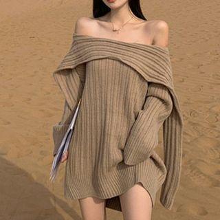 Off-shoulder Neck Knit Dress