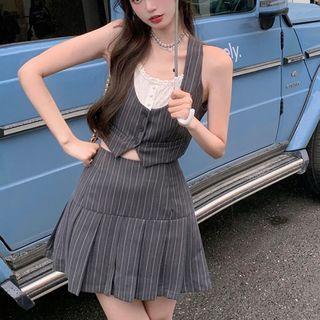 Pinstriped Button-up Vest / A-line Skirt