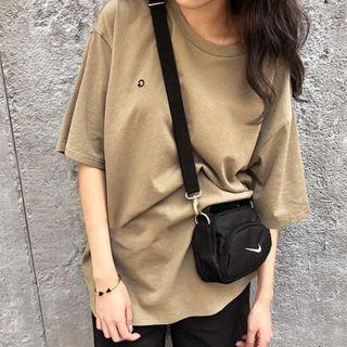 Embroidered Short-sleeve Round Neck T-shirt