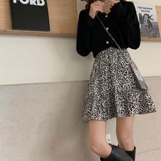 V-neck Cardigan / Leopard Print A-line Skirt