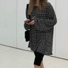 Striped Long-sleeve Oversize T-shirt T-shirt - Stripes - Black & Gray - One Size