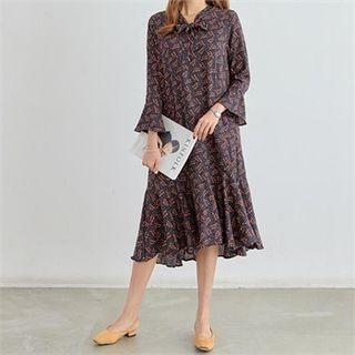 Tie-neck 3/4-sleeve Patterned Midi Flare Dress