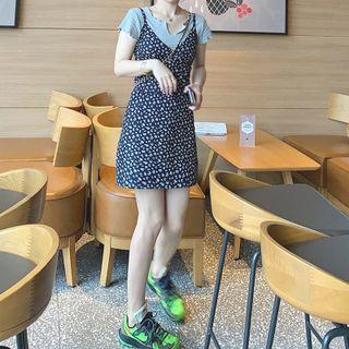 Short-sleeve T-shirt / Strappy Floral Midi A-line Dress / Set