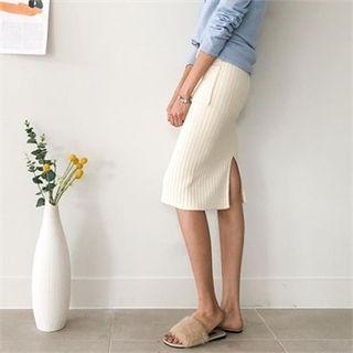 Ribbed Knit H-line Skirt