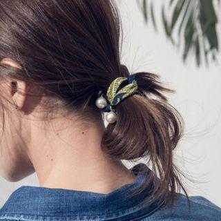Faux Pearl Patterned Hair Tie