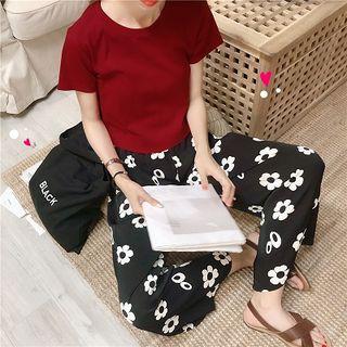 Short-sleeve Plain T-shirt / Floral Wide Leg Pants