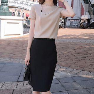 Short-sleeve Tie-neck Blouse / Skinny Pants / Pencil Skirt / Set