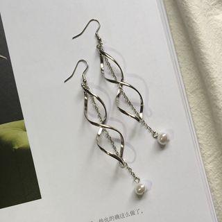 Faux Pearl Swirl Dangle Earring