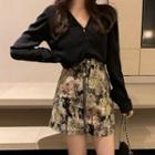 Long-sleeve V-neck Blouse / Mini Cat Print Sheath Skirt