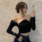 Off-shoulder Zip Detail Cropped T-shirt
