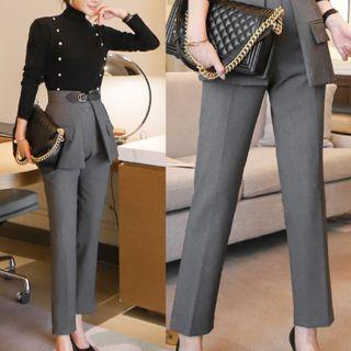 Long-sleeve Turtleneck Knit Top / High-waist Dress Pants