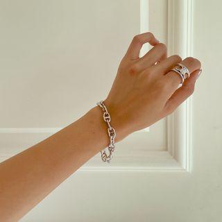 Toggle Chain Bracelet