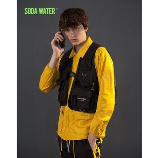 Multi-pocket Buckled Vest