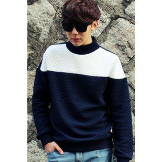 Turtle-neck Color-block T-shirt