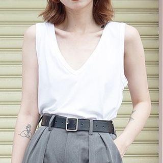 V-neck Tank Top White - One Size