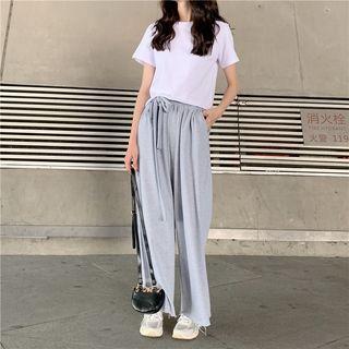 Short-sleeve Cropped T-shirt / Wide-leg Pants