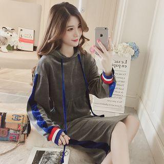 Set: Color Panel Velvet Hoodie + Midi Skirt