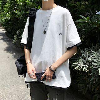 Mock Two-piece Logo Short-sleeve T-shirt